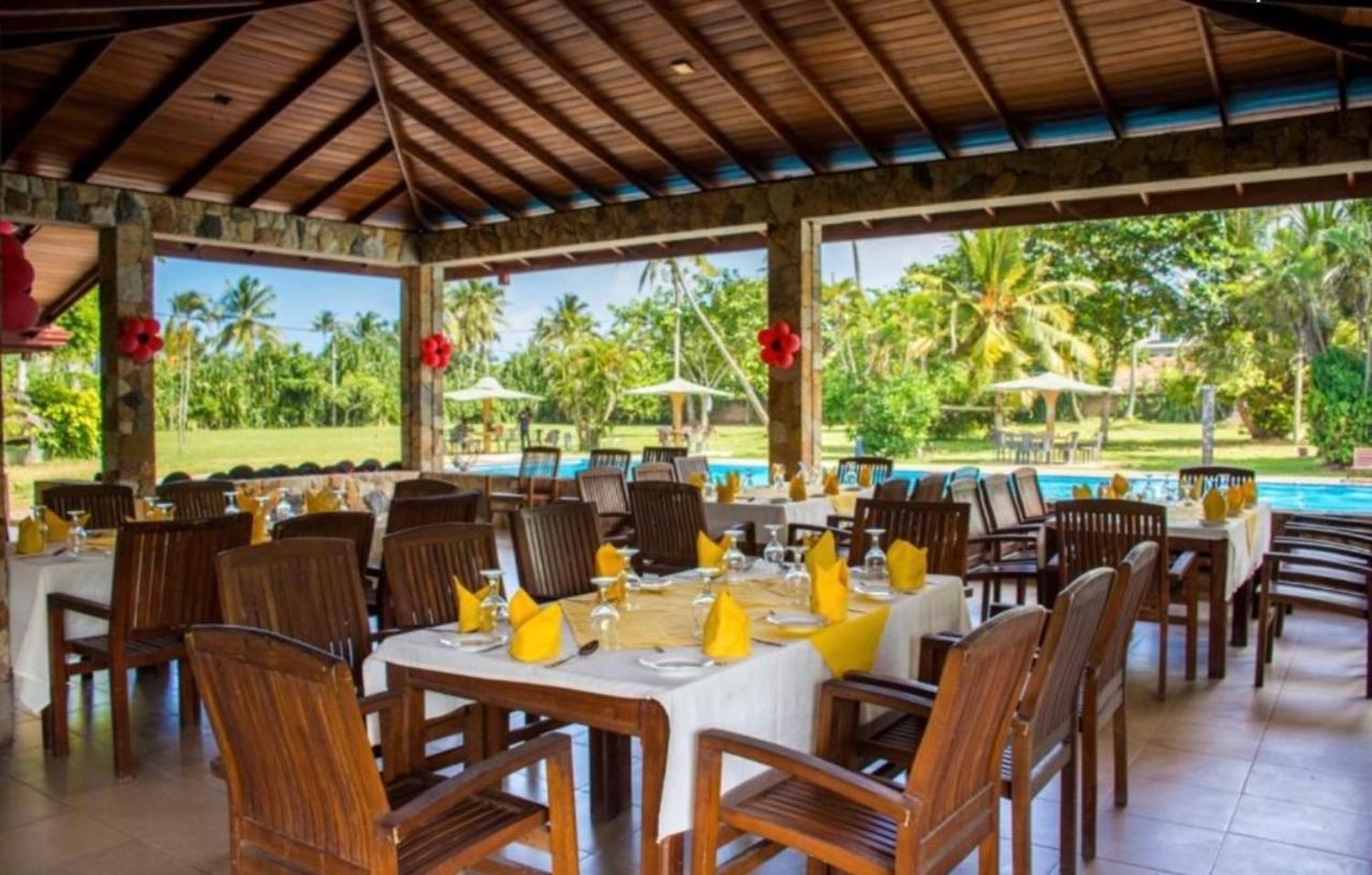 River View Banquet & Resort Wadduwa Bagian luar foto