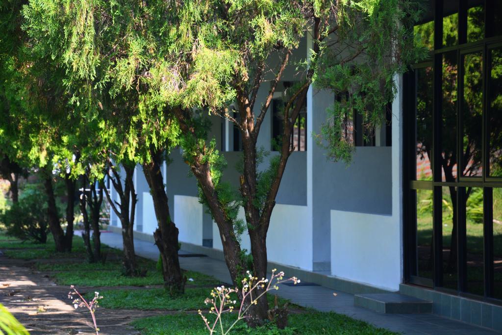 River View Banquet & Resort Wadduwa Bagian luar foto