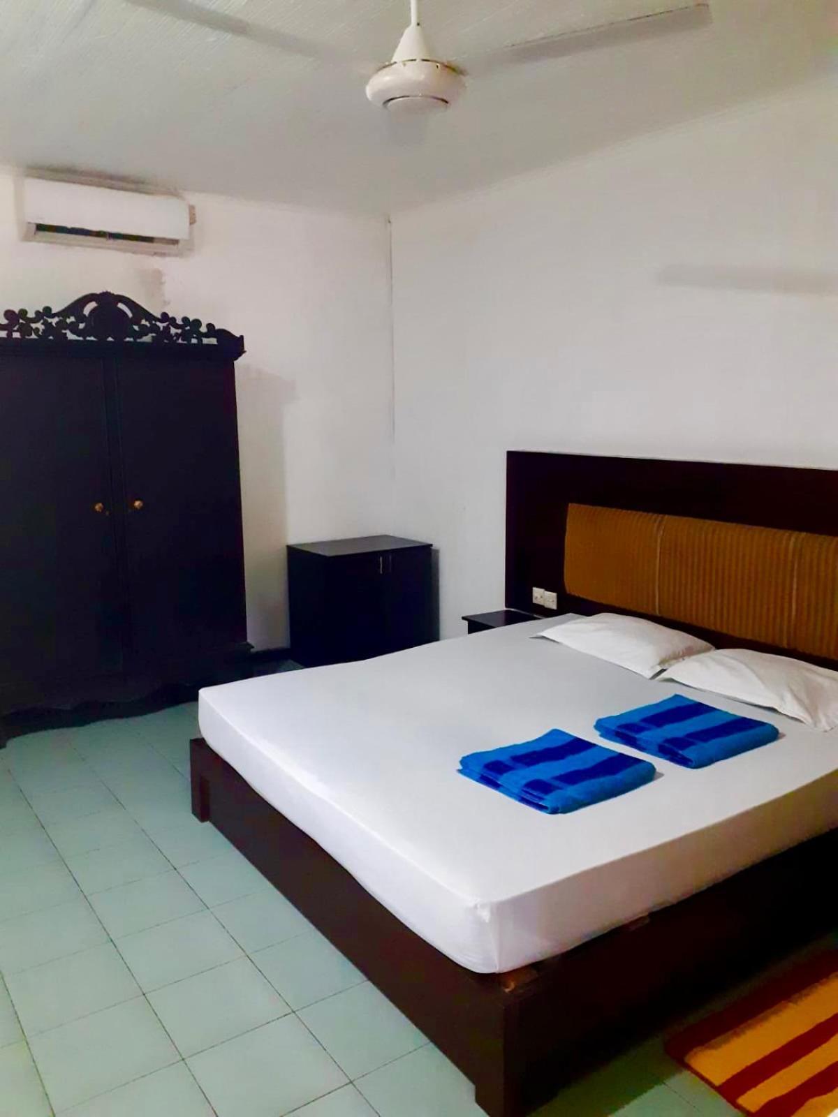 River View Banquet & Resort Wadduwa Bagian luar foto