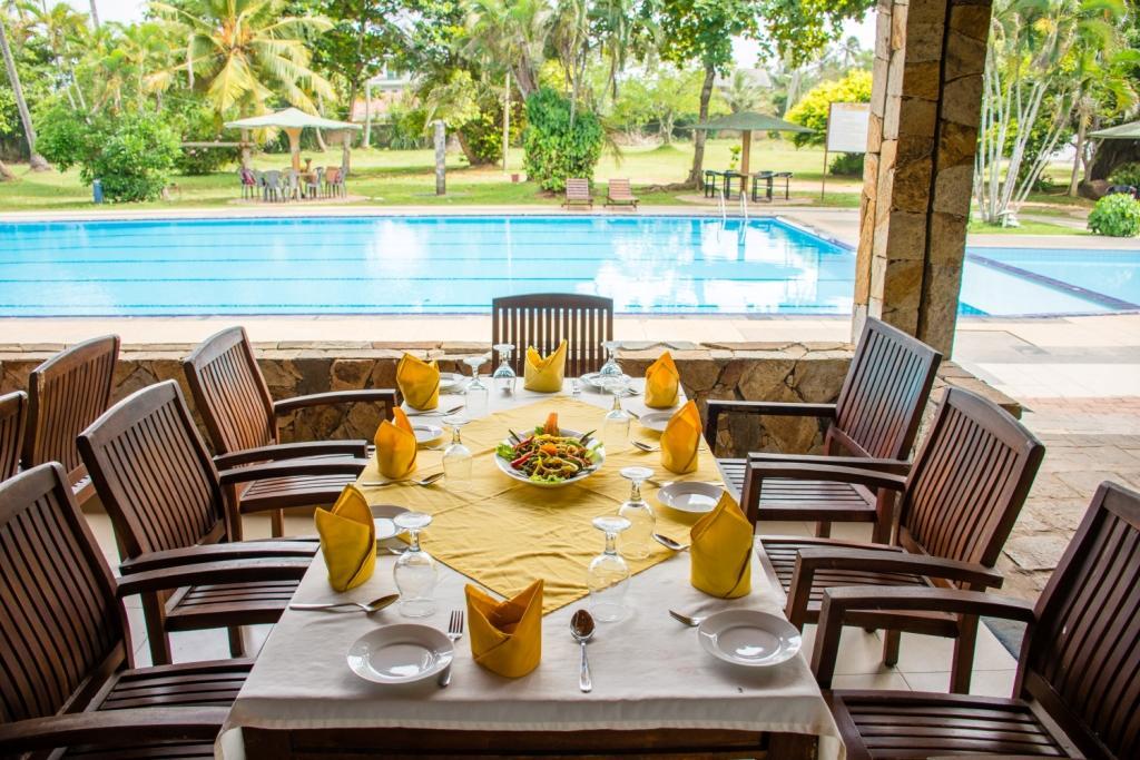 River View Banquet & Resort Wadduwa Bagian luar foto